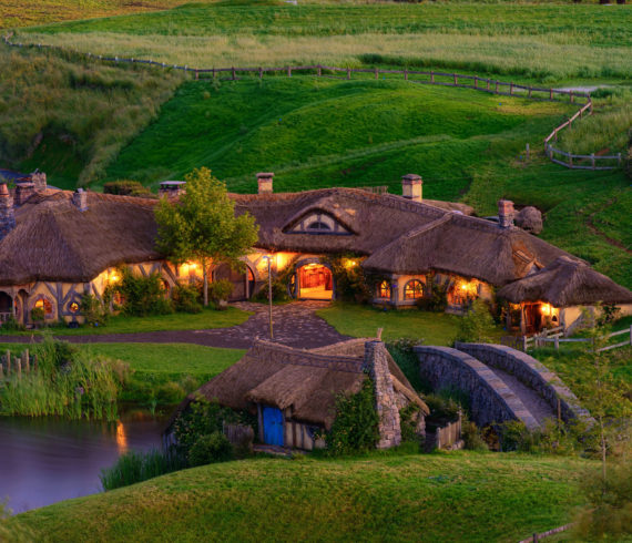 Hobbiton Movie Set